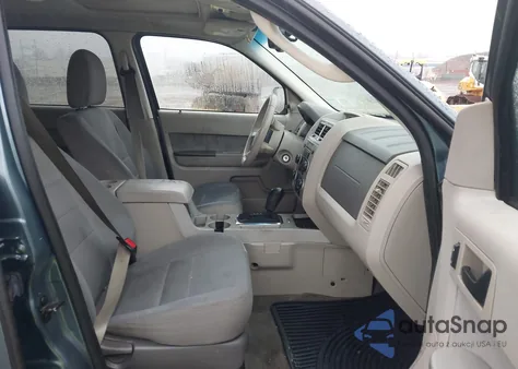 2011 Ford Escape Xlt from USA, damaged, VIN 1FMCU0D70BKA36492